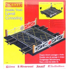 HORNBY Double Track LEVEL CROSSING R636